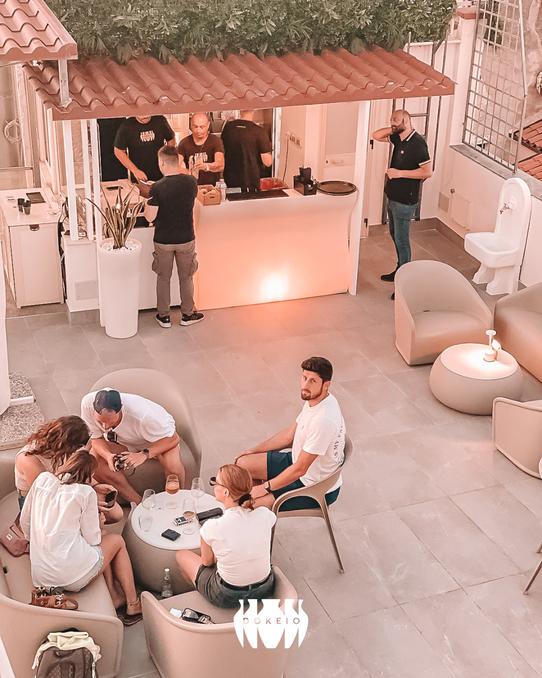 Dokeio Rooftop Lounge Bar